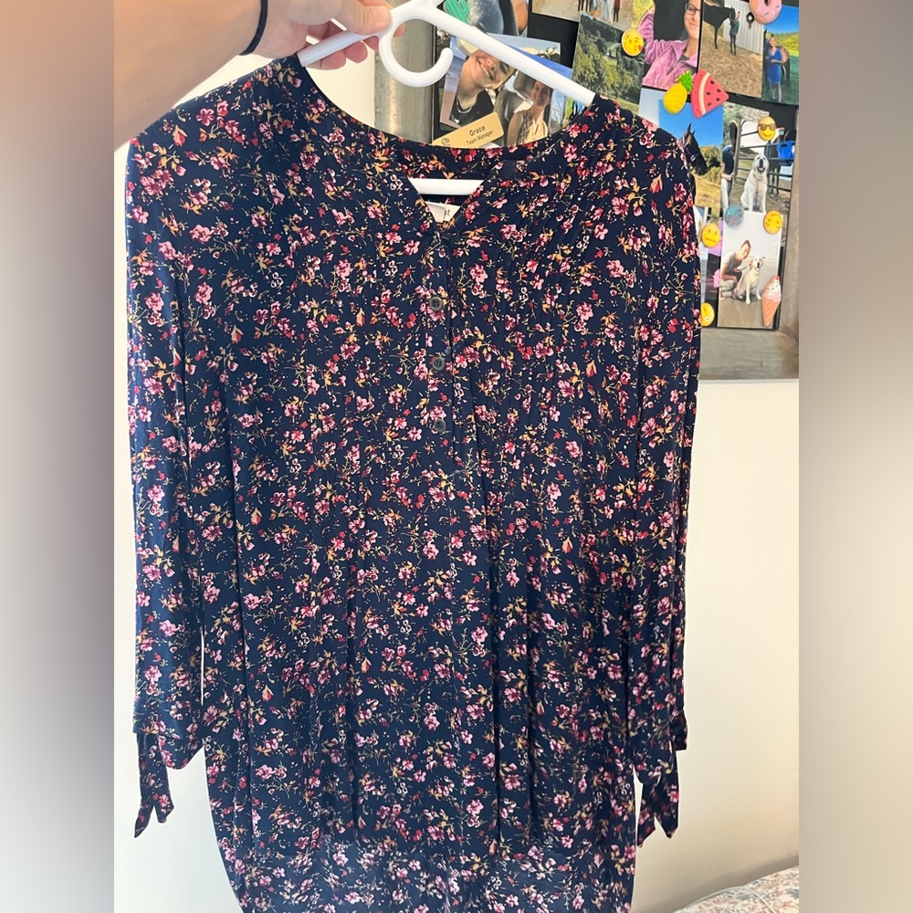 Woman’s blouse